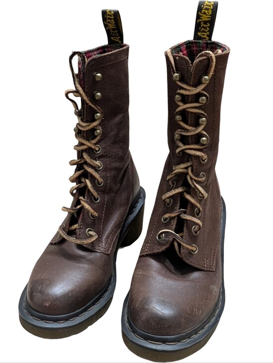 Dr. Martens Shoes - Vintage Dr. Martens Casey lace-up heeled boots in brown leather EU 37